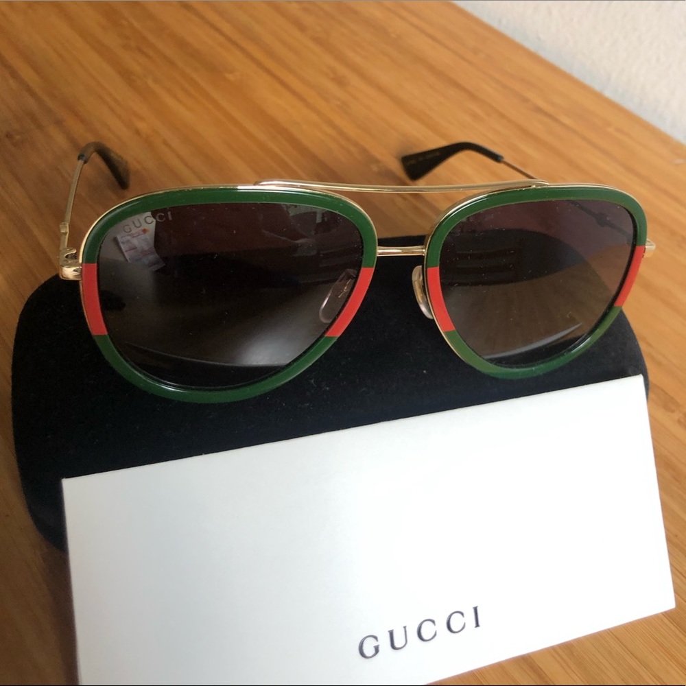 Gucci authentic sunglasses aviator